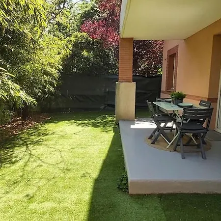 Les Capitouls - Avec Piscine, Parking&jardin Privé ! *