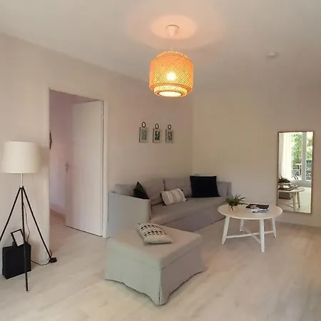 Les Capitouls - Avec Piscine, Parking&jardin Privé !
